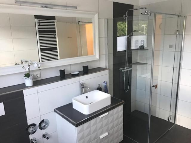 Appartement Top-ferienwohnung Bei Berlin, Bis 3 Gaeste, Terrasse Und Garten