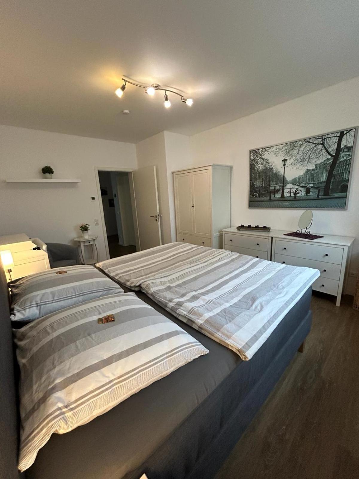 Top-ferienwohnung Bei Berlin, Bis 3 Gaeste, Terrasse Und Garten *