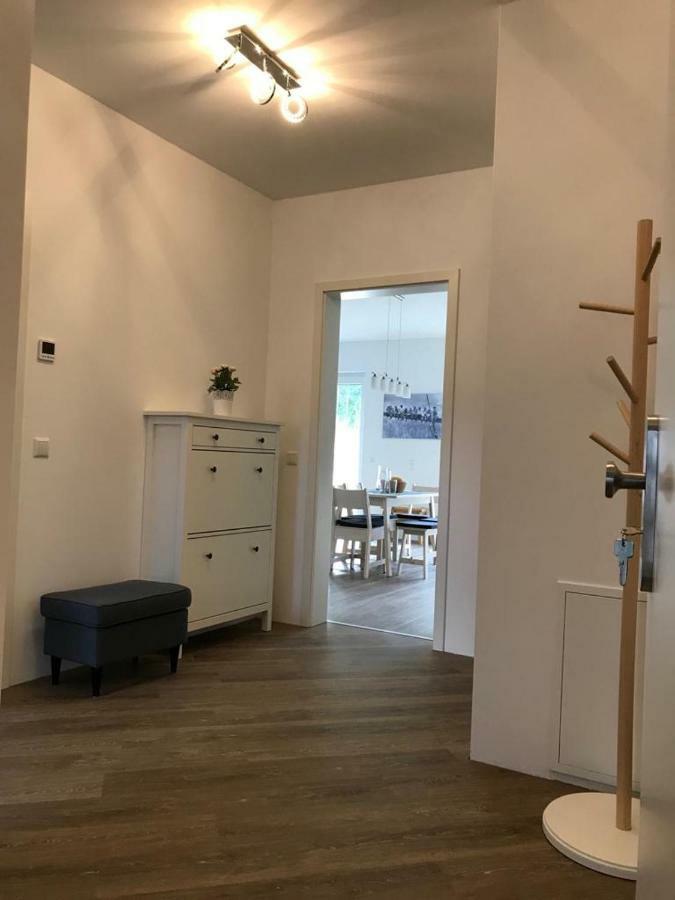 Top-ferienwohnung Bei Berlin, Bis 3 Gaeste, Terrasse Und Garten Bestensee