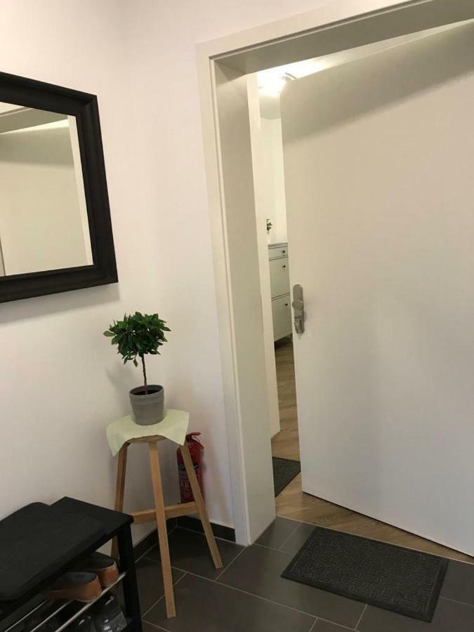 Top-ferienwohnung Bei Berlin, Bis 3 Gaeste, Terrasse Und Garten *